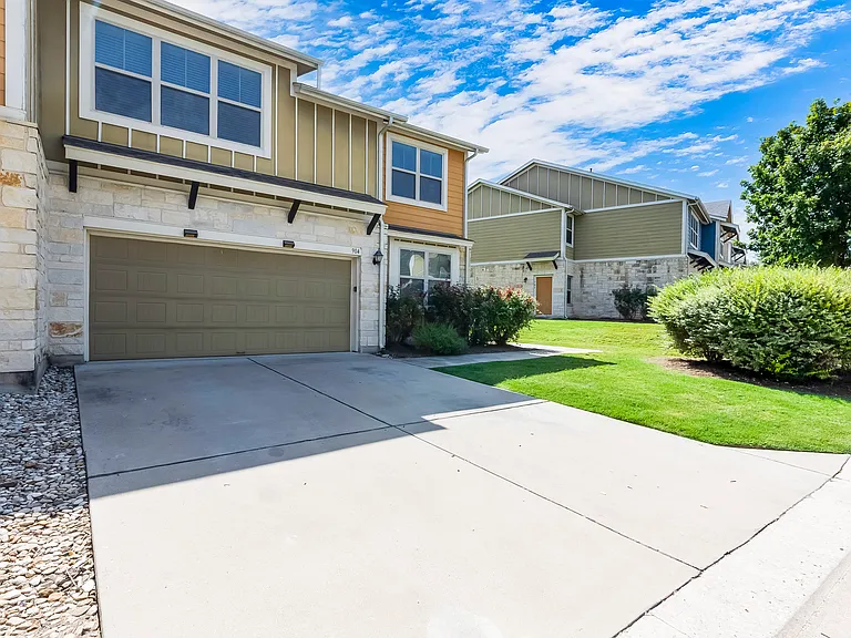 1620 Bryant Dr #904 — Photo 8