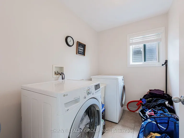 1737 Mickleborough Dr #UPPER — Photo 23