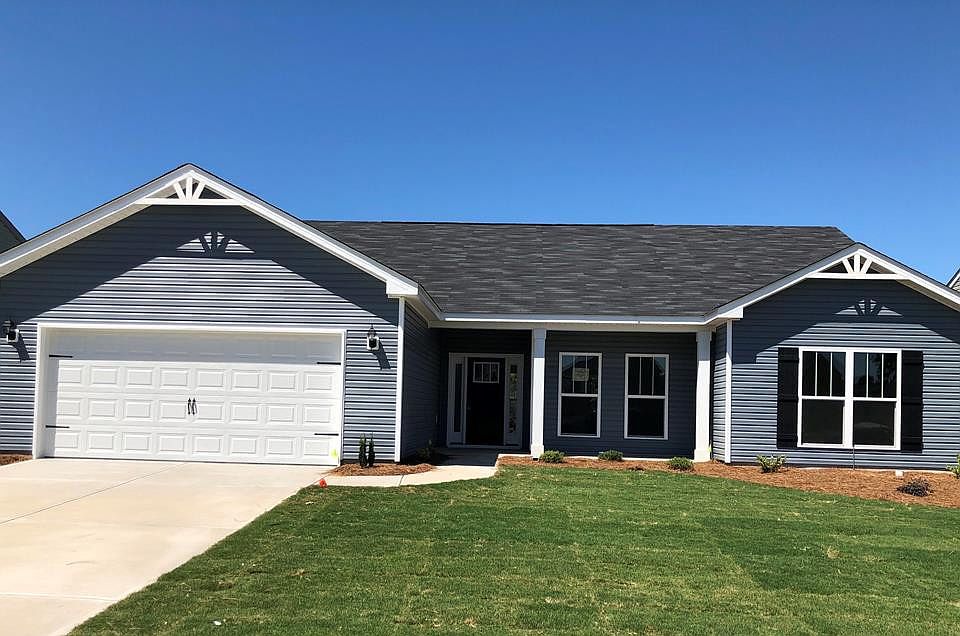 1st image of 634 SE Brewer Drive