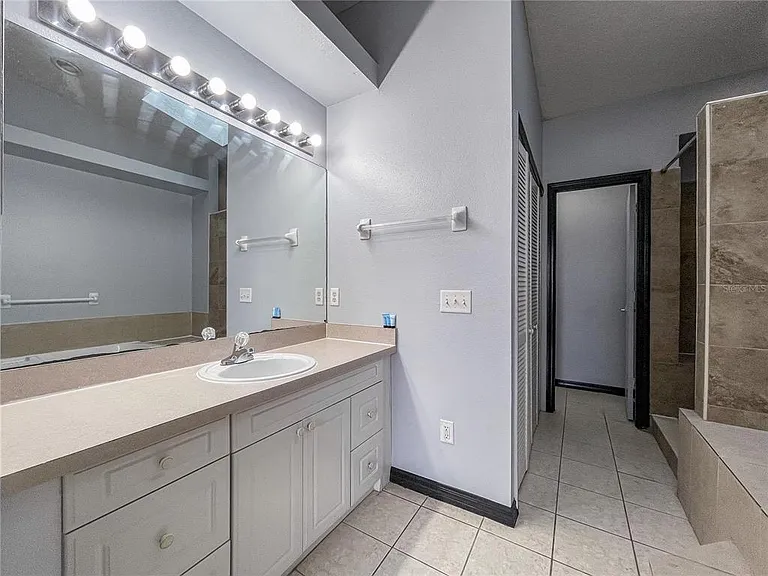 402 Orchid Dr #MAIN — Photo 10