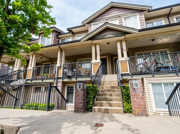 13958 108th Ave #103, Surrey, BC V3T 0B4