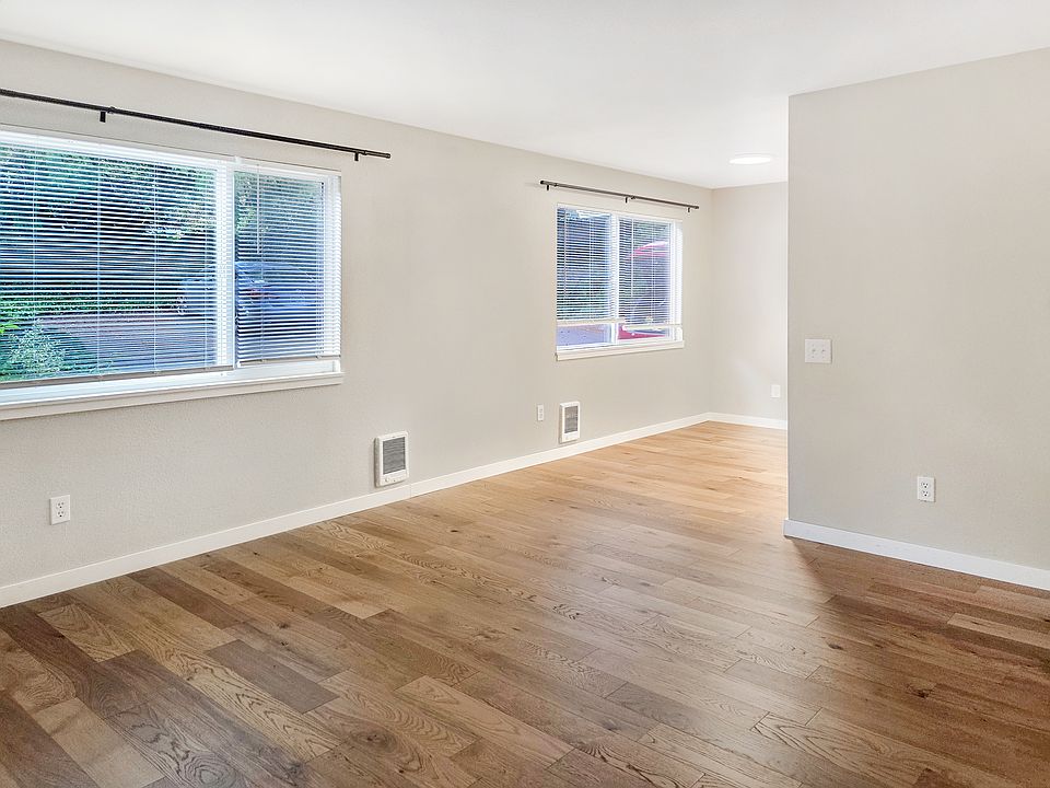 1st image of 2504 204th St SW APT 1