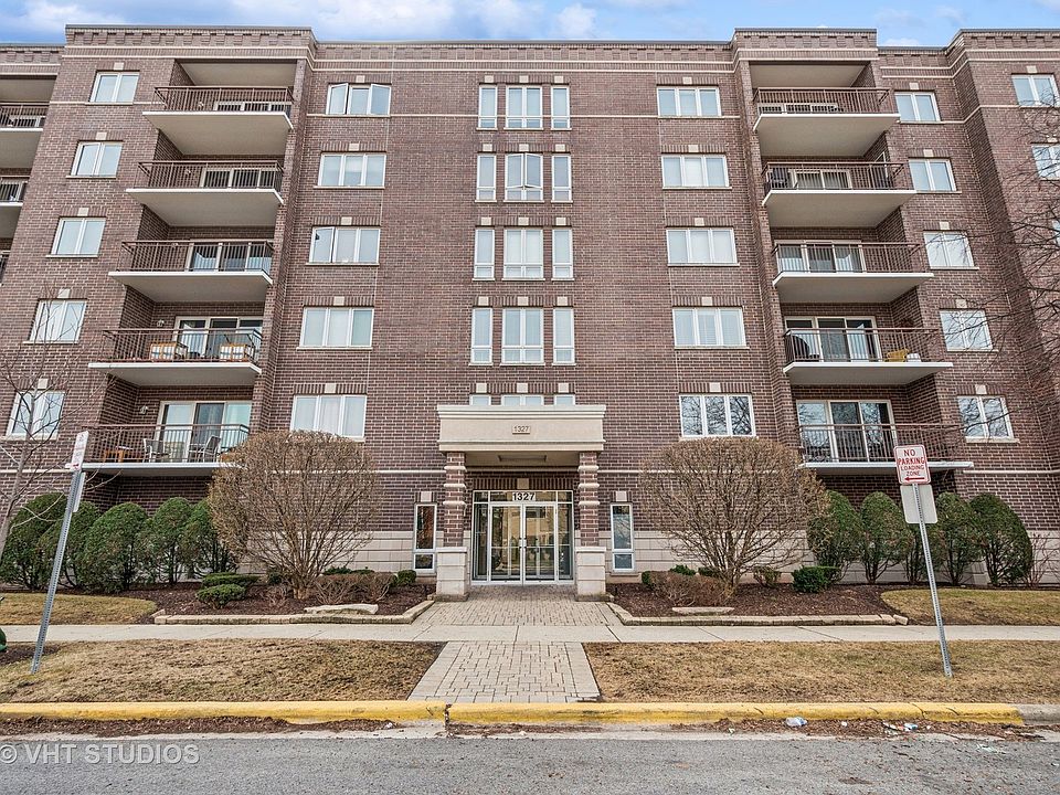 1st image of 1327 Brown St Unit 307