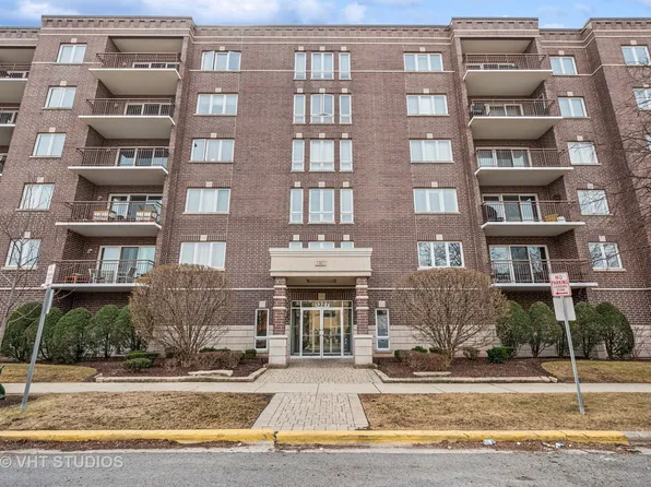 1327 Brown St Unit 307, Des Plaines, IL 60016