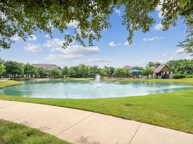 4213 Pecan Bend Ln — Photo 35