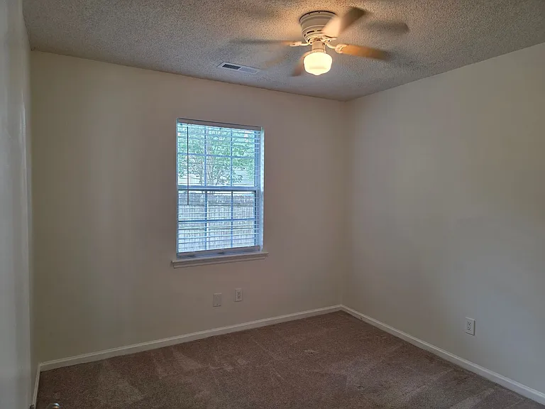 123 Toura Ln — Photo 12
