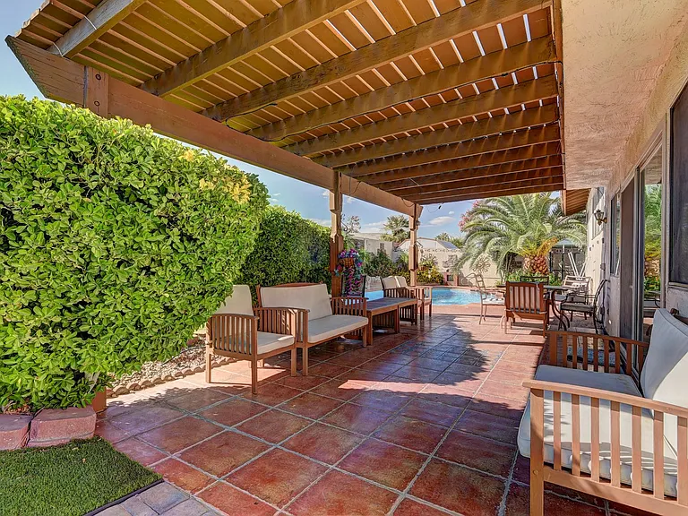 3751 El Camino Rd — Photo 25