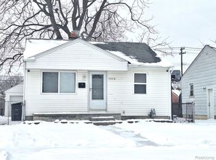 7972 Hipp St, Taylor, MI 48180