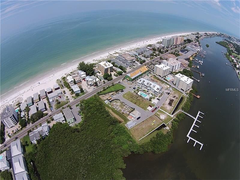 2nd image of 19915 Gulf Blvd Unit 703