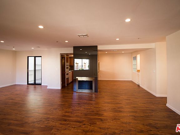 5th image of 301 W Loraine St Unit 8