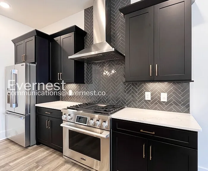206 N 9th St #D — Photo 5