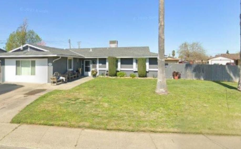 1st image of 6955 Lawnwood Dr