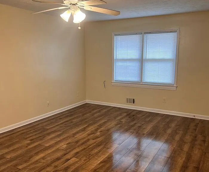 2136 Golfview Dr SE — Photo 17