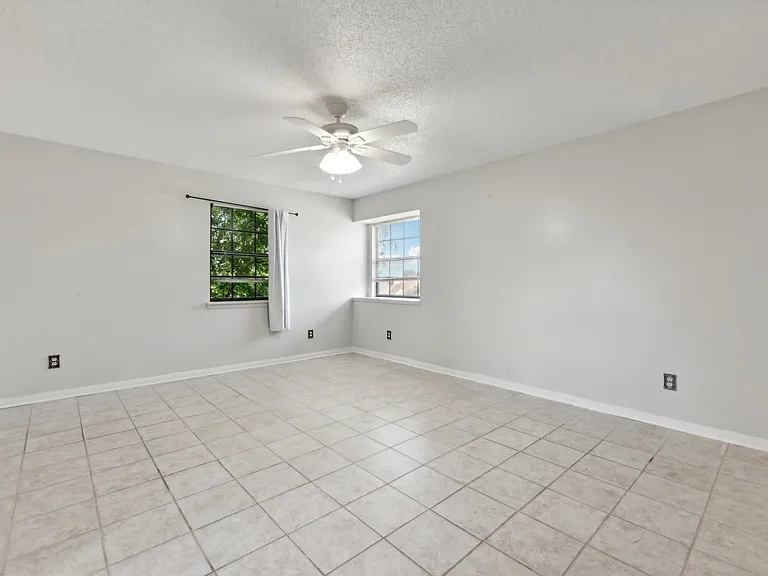 3217 Honeysuckle Dr — Photo 21