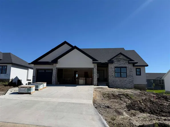 80 S Seven Oaks Rd, Northliberty, IA 52317