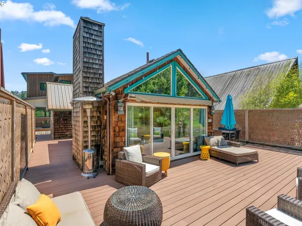 7720 S Macadam Ave, Portland, OR 97219