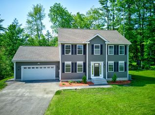 10 Rapids Ln, Manchester, NH 03109