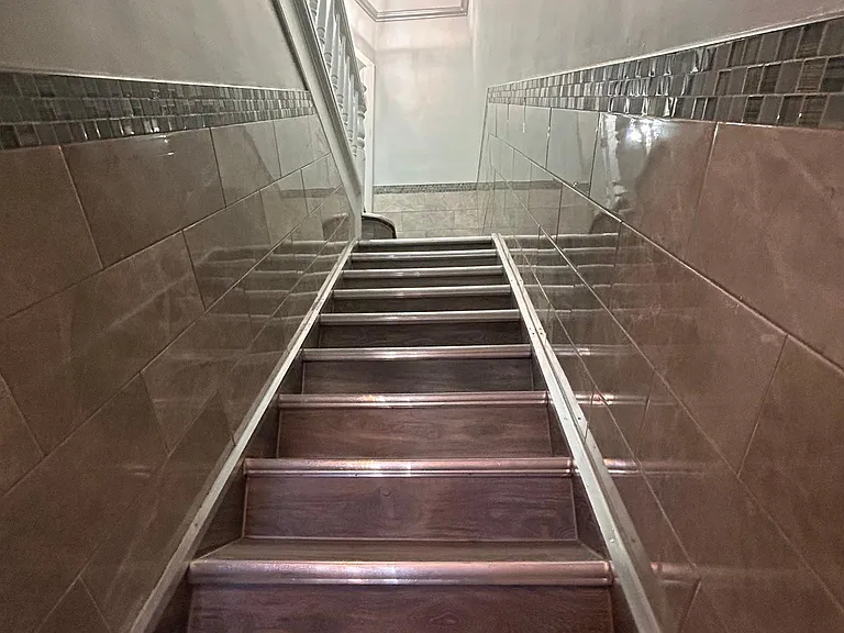 stairway to apartment