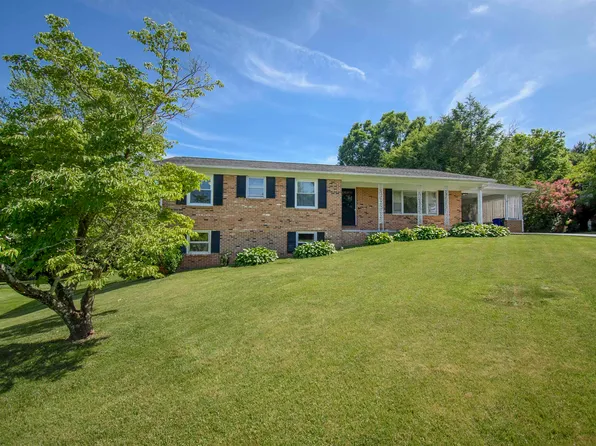 311 Grandview Dr, Blacksburg, VA 24060