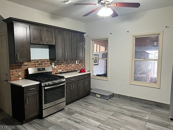 2nd image of 46 Read St