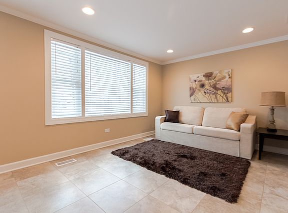 4th image of 95 Golfview Ct