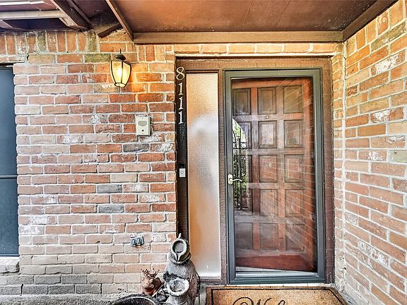 5th image of 8111 Ivan Reid Dr