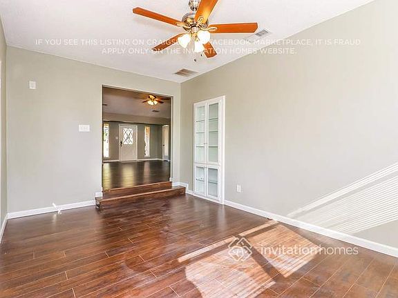 3rd image of 713 Ridgewood Cir