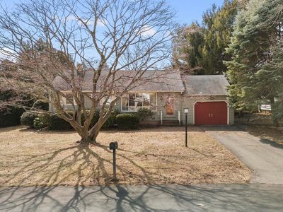 16 Barker Place, Branford, CT, 06405
