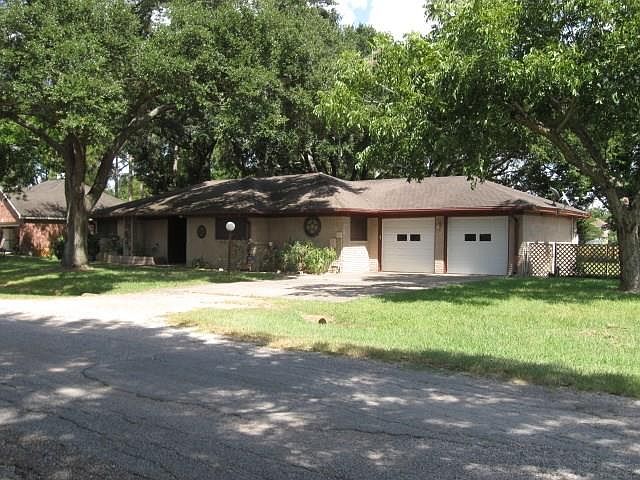 1st image of 7504 Becky Ln