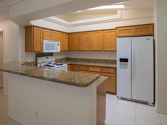 5th image of 3550 Lost Dutchman Dr Unit 101