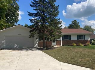 3702 Bobolink Crossover, Fort Wayne, IN 46815