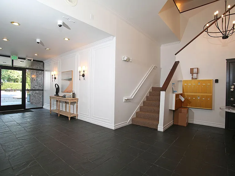 The Morgan $1000 Off First Month! — Photo 50