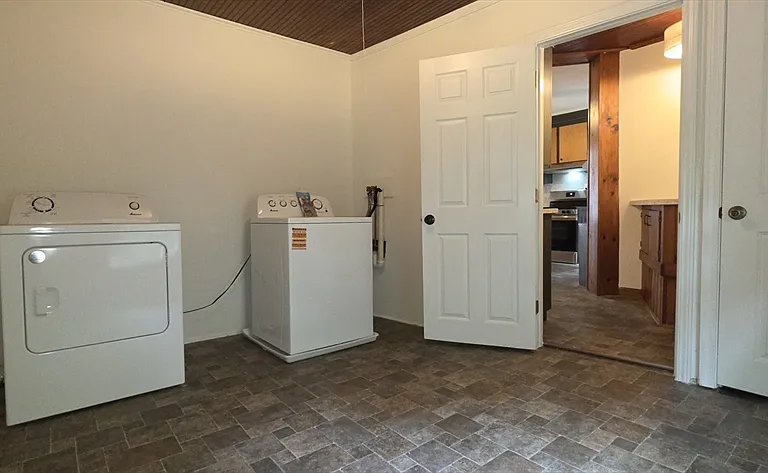 16 Central St #2 — Photo 15