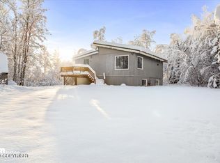 924 E Chugach View Dr, Wasilla, AK 99654