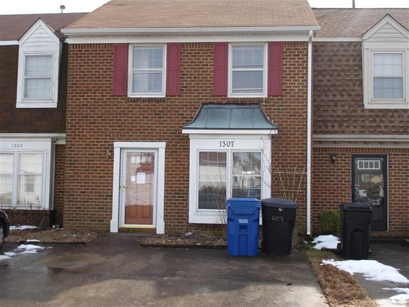 1st image of 1307 Battleford Dr