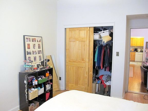 5th image of 25 W 75th St APT 1B