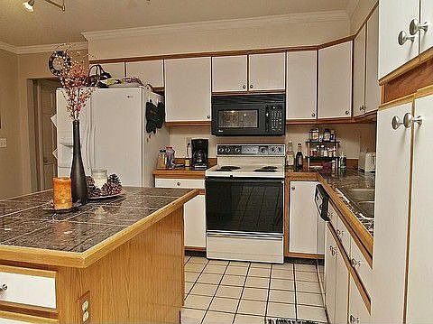 Spacious Kitchen