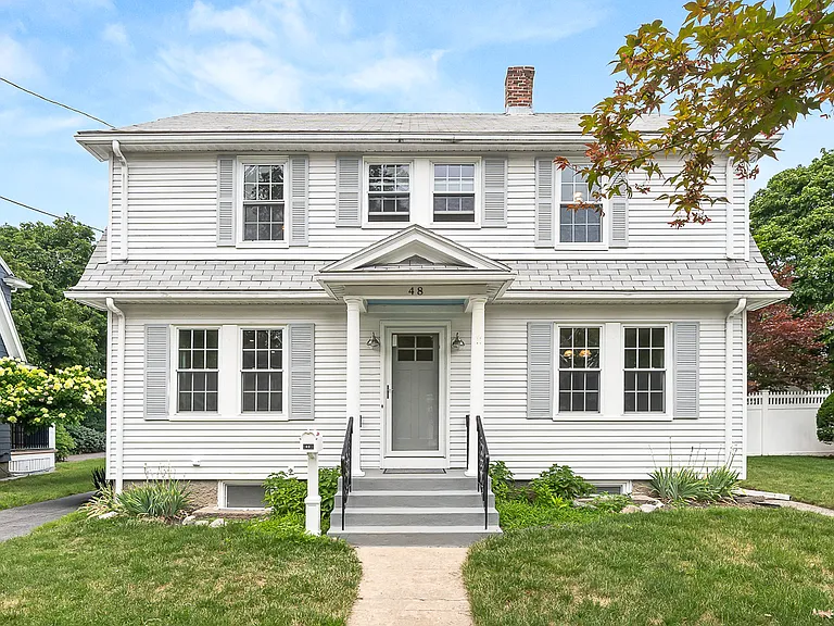 48 Whitney Rd — Photo 2