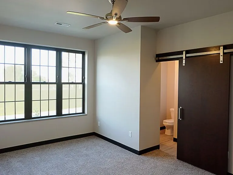 District Brownstone Townhomes — Photo 10