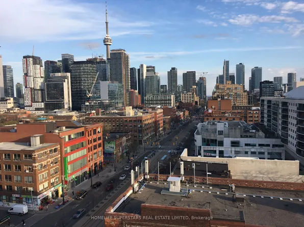 10 Willison Sq N #305, Toronto, ON M5T 0A8