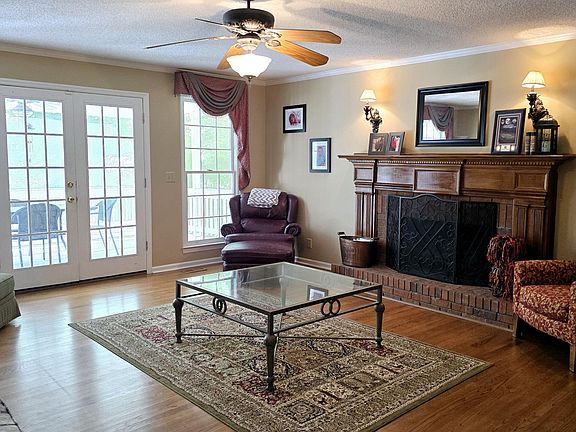 4th image of 126 Ashford Park