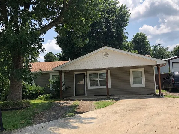 111 Hughes Ave, Hugo, OK 74743