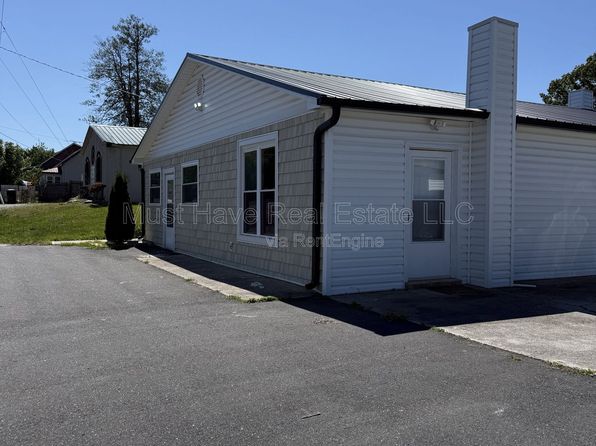 404 W Main St #A