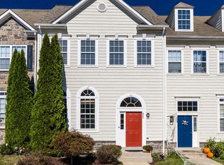 822 Linfield Ter NE, Leesburg, VA 20176