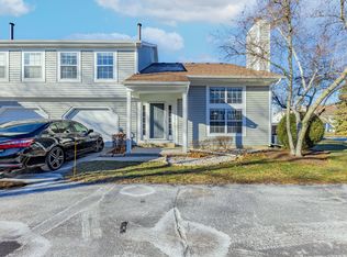 237 Acorn Dr, Streamwood, IL 60107