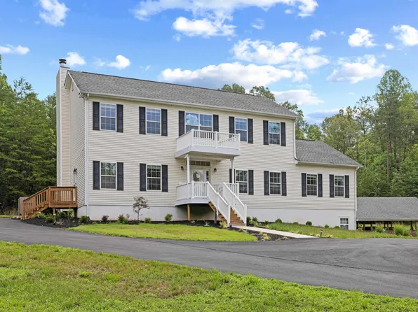 17 Pine Ridge Rd, Faber, VA 22938