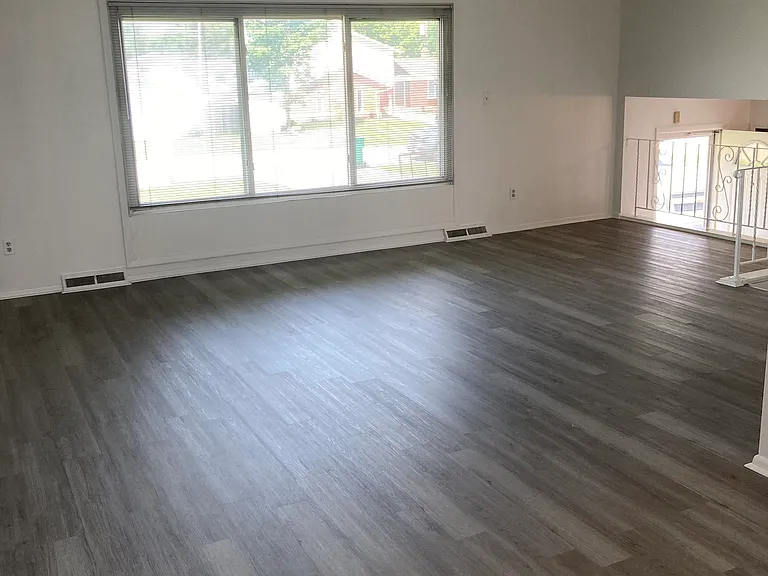 7255 Somerville Dr — Photo 6