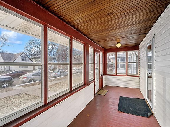 3rd image of 1569 Sargent Ave