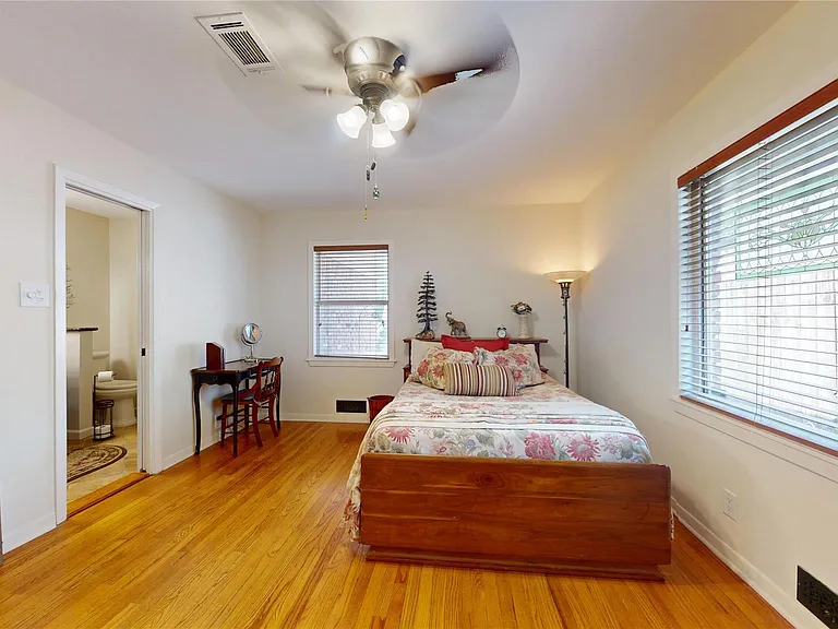 9910 Pine Lake Dr — Photo 28