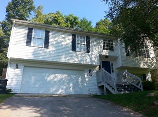 2818 King St NE, Roanoke, VA 24012